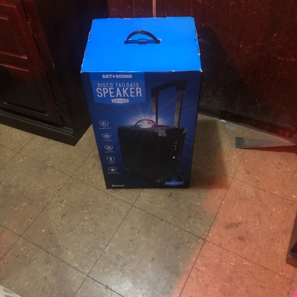 Art + sound Disco Tailgate Bluetooth Speaker